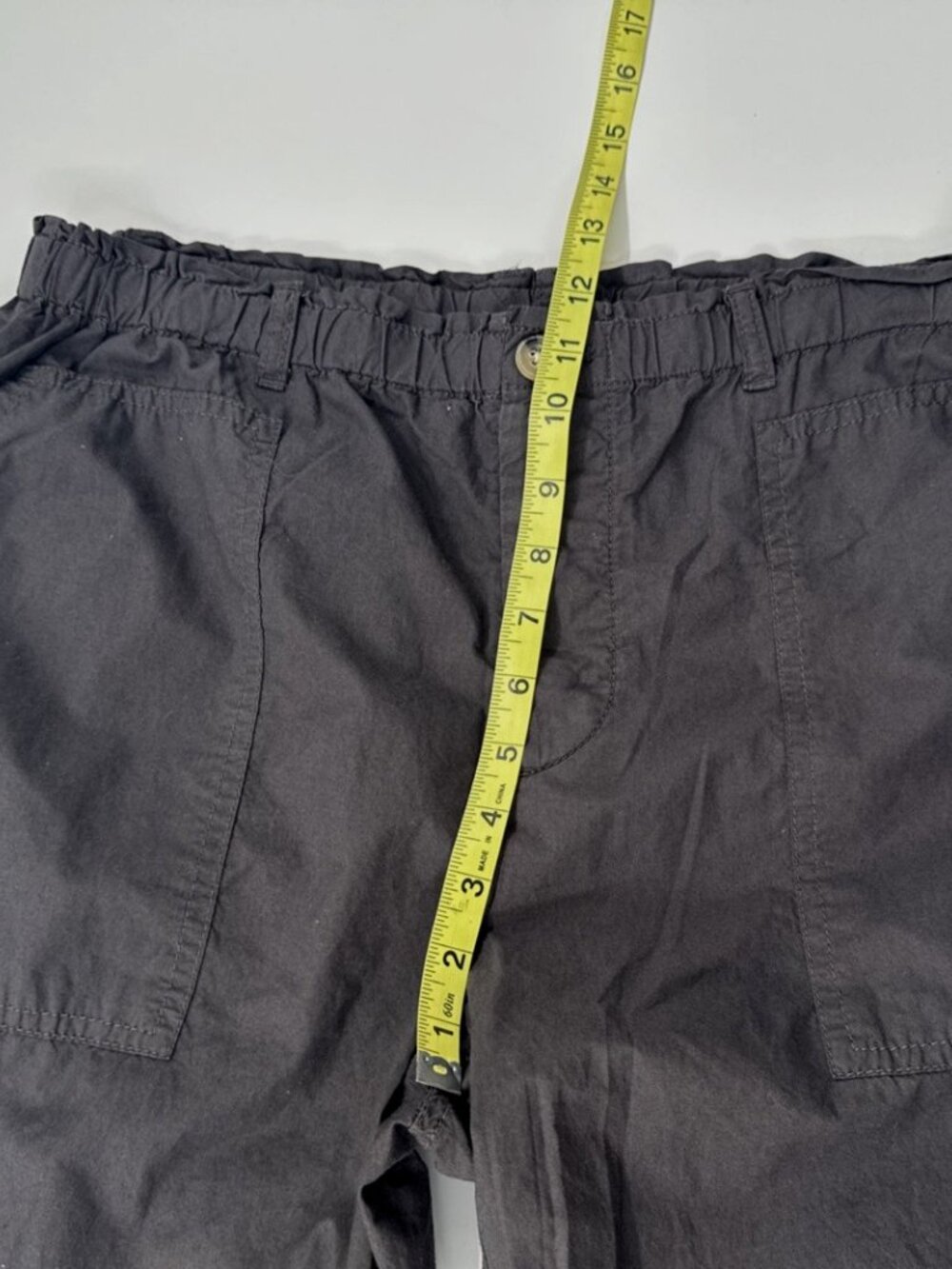 Lou & Grey Cotton Elastic Waist Paperbag Pants Womens M 32x28 Lightweight Button - Picture 6 of 9